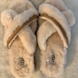 UGG Abela Slippers